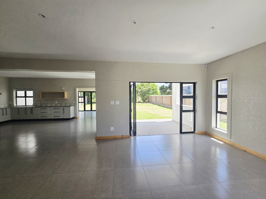 3 Bedroom Property for Sale in King George Park Western Cape